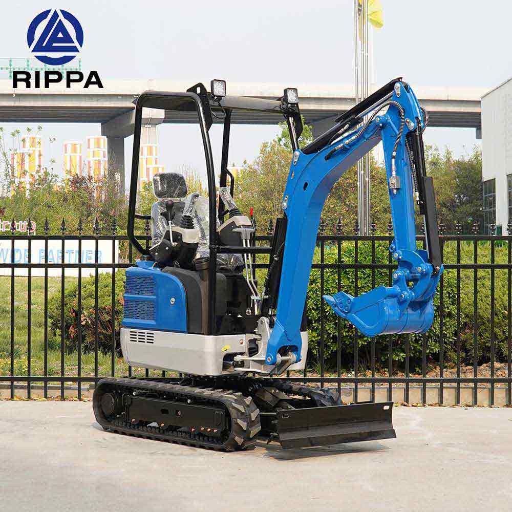 Selling 2 ton excavator.