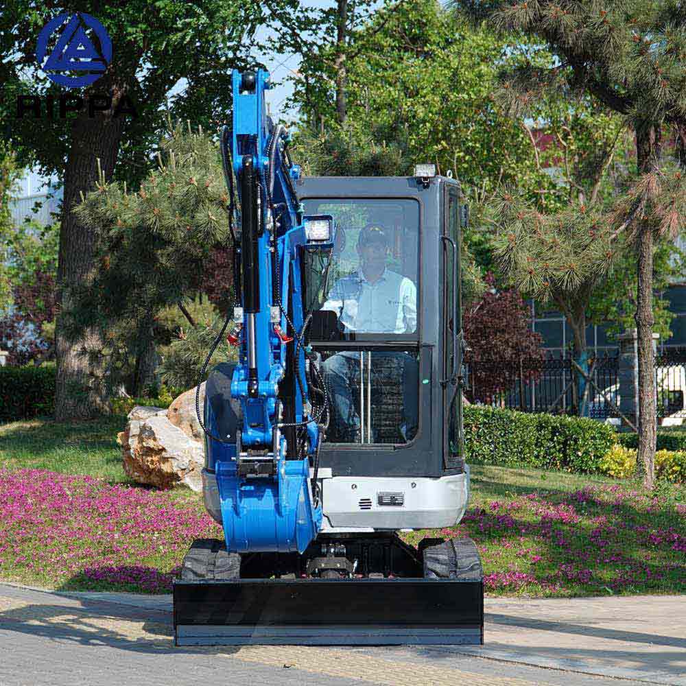 Mini excavator RIPPA R32 PRO